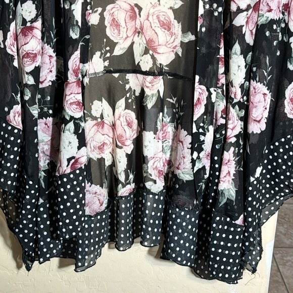 The Pyramid Collection Black Sheer‎ Open-front Floral Polka Dot Print Cardigan - Picture 2 of 9